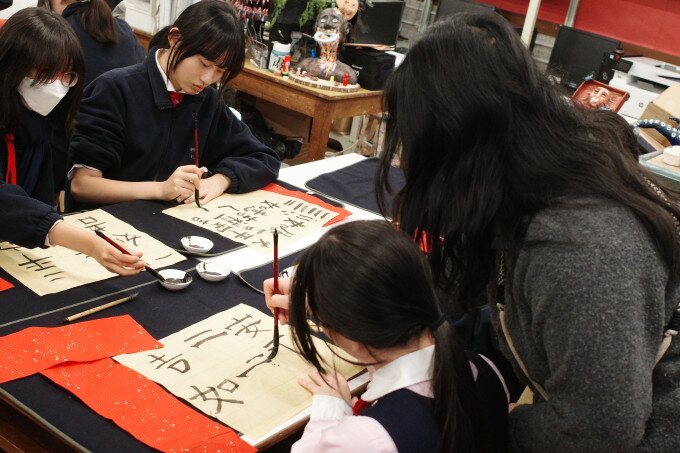 Gallery image of 書法到校教育-保良局姚連生中學 - 2