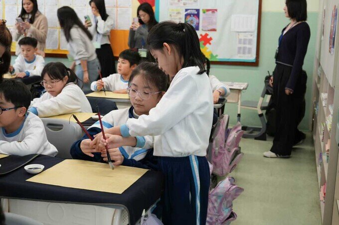 Gallery image of 書法到校教育 - 香海正覺蓮社佛教正覺蓮社學校 - 3